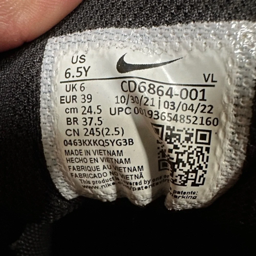 Nike Boys Air Max 90 CD6864-001‎ Black Casual Shoes Sneakers Size 6.5Y
